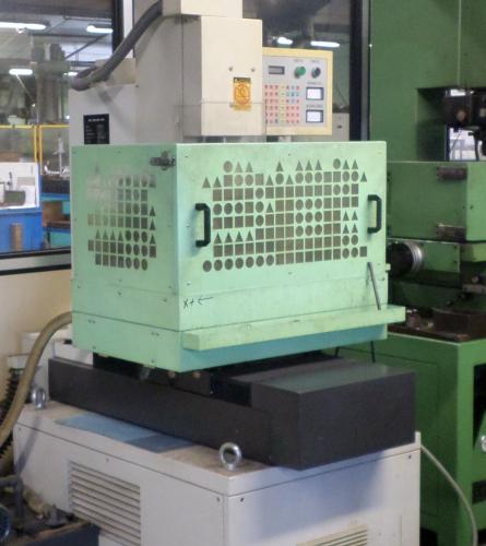 Machine perçage rapide par étincelage AGIEDRILL